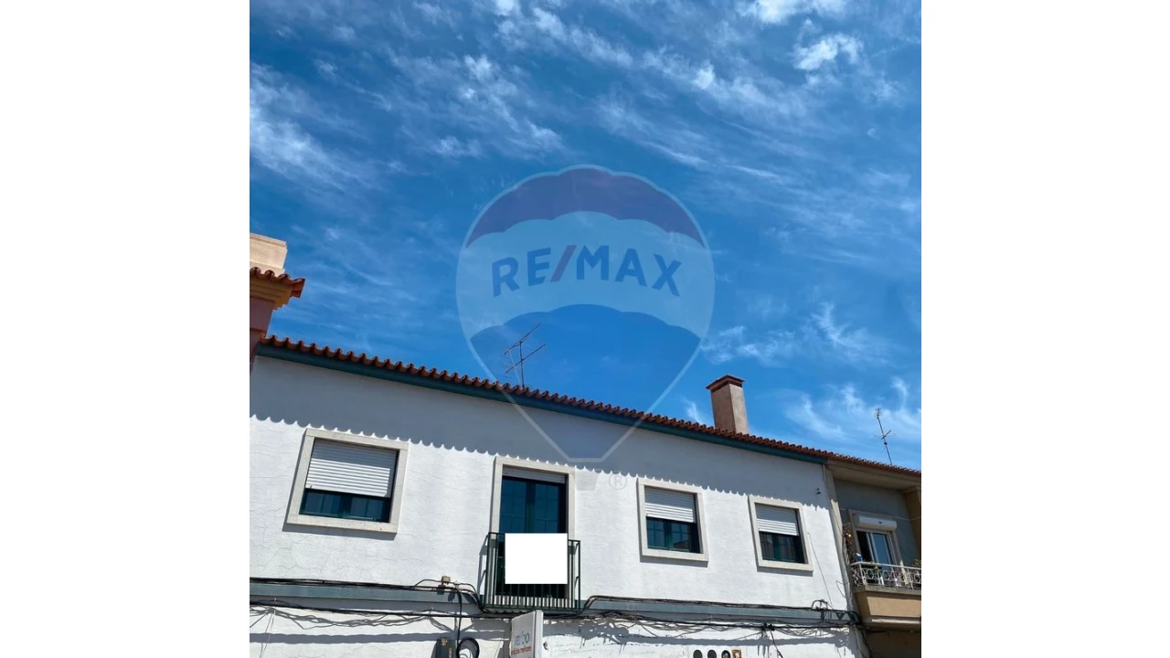 Moradia T4 para Venda em Alhos Vedros Foto 16