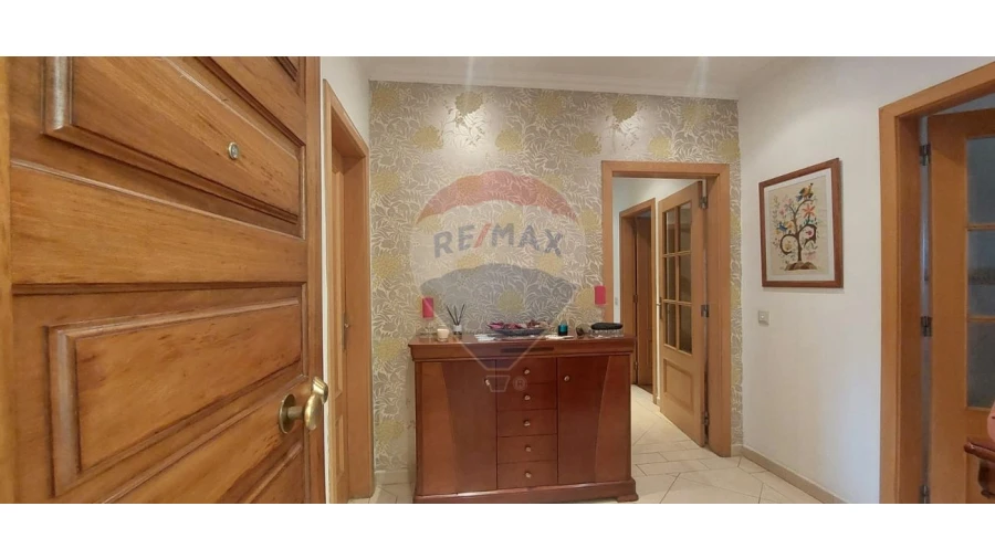 Moradia T4 para Venda em Alhos Vedros Foto 2