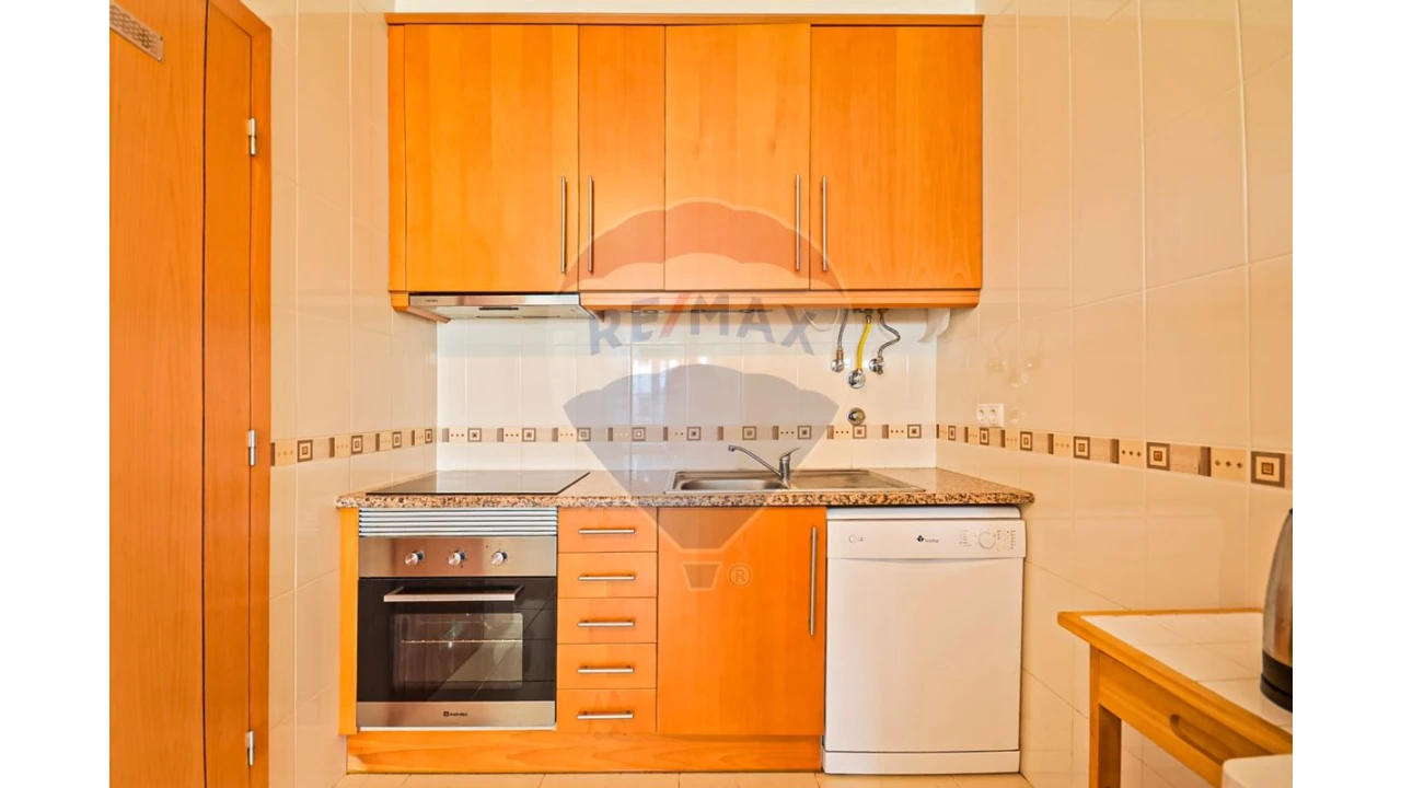 Apartamento T2 para Venda em Albufeira e Olhos de Água Foto 5