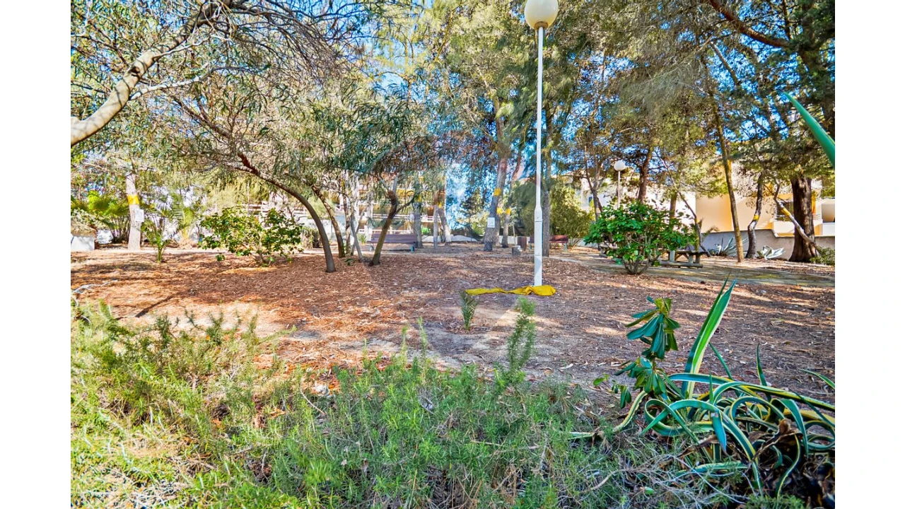 Apartamento T2 para Venda em Albufeira e Olhos de Água Foto 16