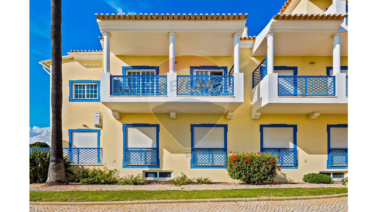Apartamento T2 para Venda em Albufeira e Olhos de Água Foto 1