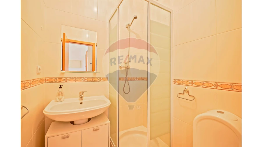 Apartamento T2 para Venda em Albufeira e Olhos de Água Foto 13