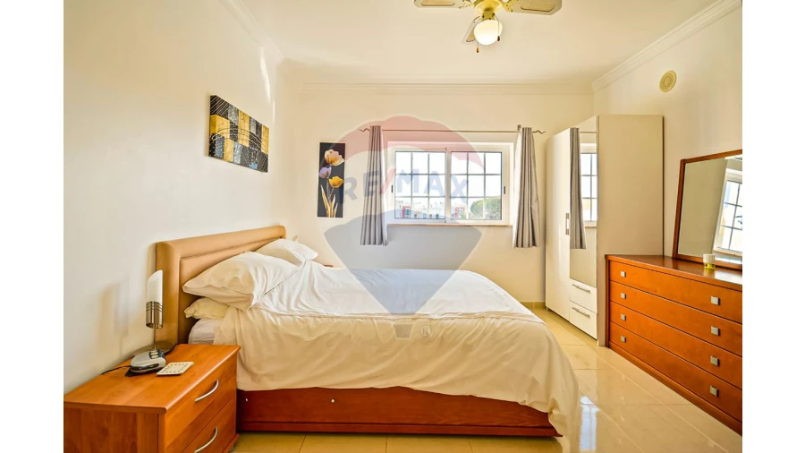 Apartamento T2 para Venda em Albufeira e Olhos de Água Foto 8