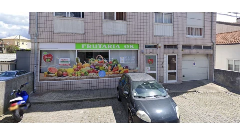 Loja para Venda em Gondomar (São Cosme), Valbom e Jovim