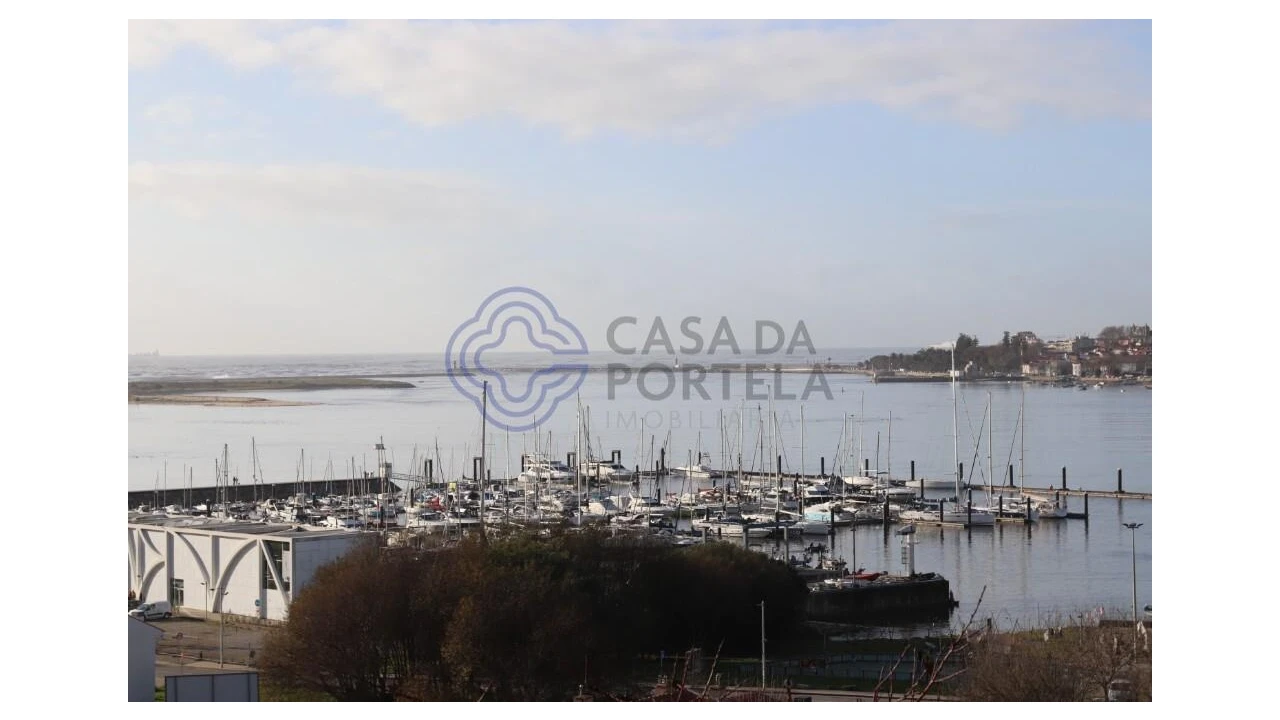 Terreno para Venda em Santa Marinha e São Pedro da Afurada Foto 3