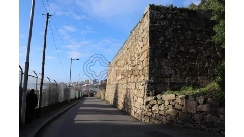 Terreno para Venda em Santa Marinha e São Pedro da Afurada