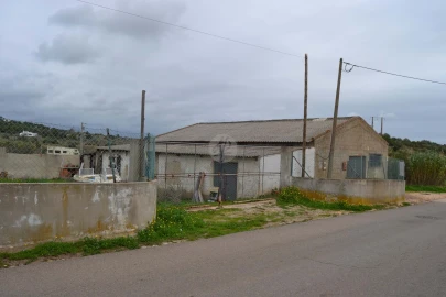 Terreno para Venda em Lagos (São Sebastião e Santa Maria)