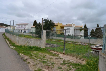 Terreno para Venda em Lagos (São Sebastião e Santa Maria)