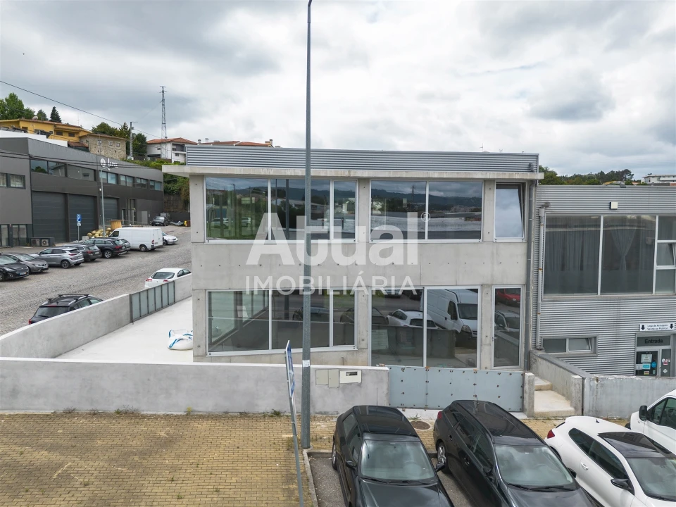 Armazém para Venda em Ferreiros e Gondizalves Foto 1