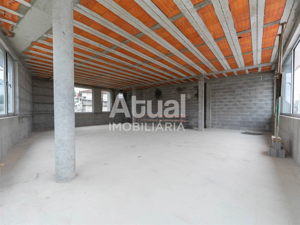 Armazém para Venda em Ferreiros e Gondizalves Foto 14
