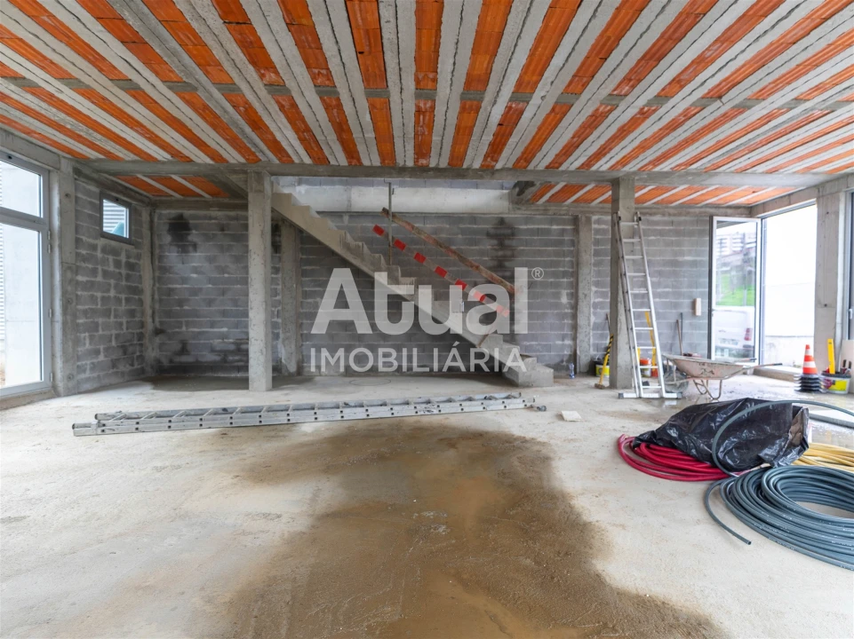 Armazém para Venda em Ferreiros e Gondizalves Foto 11