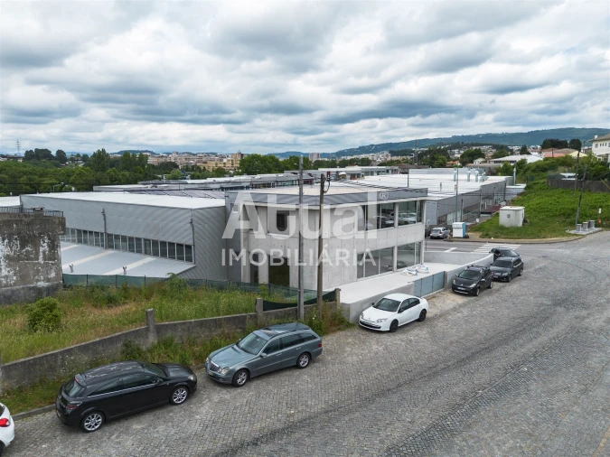 Armazém para Venda em Ferreiros e Gondizalves Foto 4