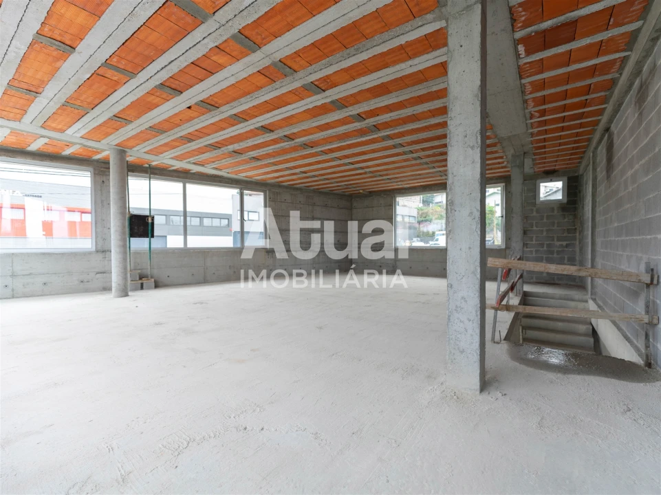 Armazém para Venda em Ferreiros e Gondizalves Foto 15