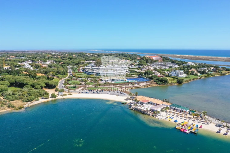 Moradia T4 para Venda em Almancil Foto 22