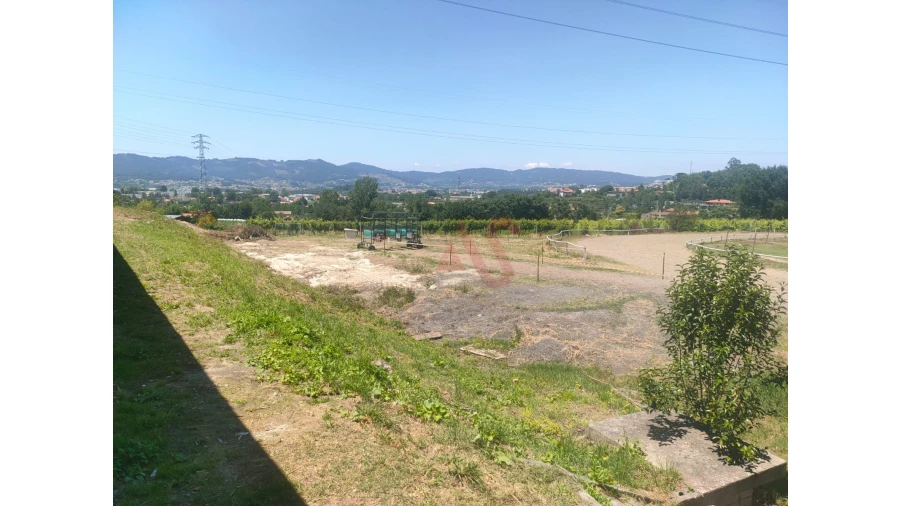 Quinta T5 para Venda em Fermentões Foto 6