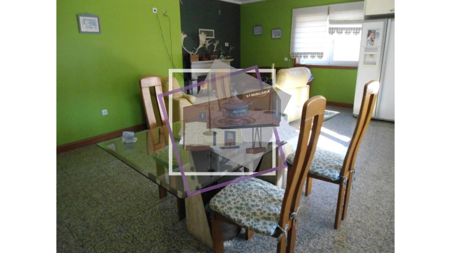 Moradia T3 para Venda em Portela e Extremo Foto 12