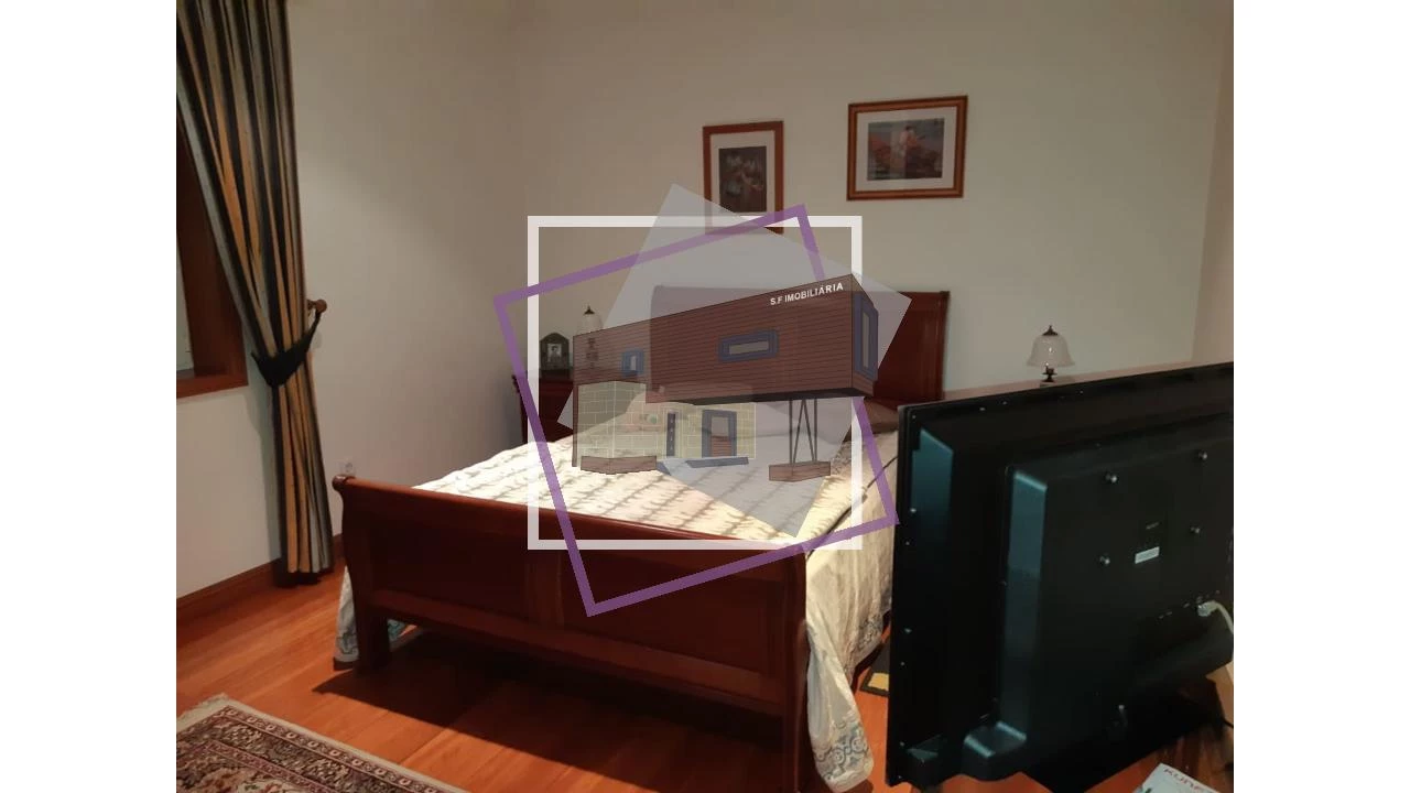 Moradia T3 para Venda em Portela e Extremo Foto 13