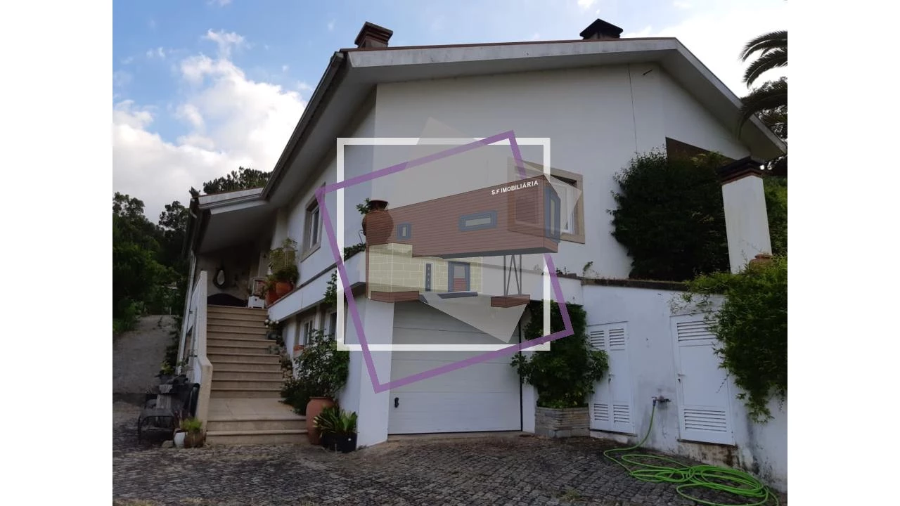 Moradia T3 para Venda em Portela e Extremo Foto 1