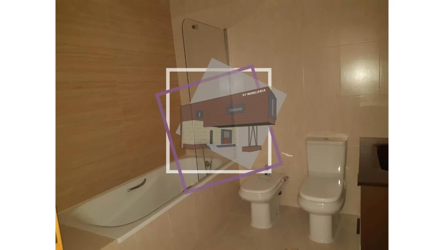 Moradia T3 para Venda em Santa Maria Maior e Monserrate e Meadela Foto 9