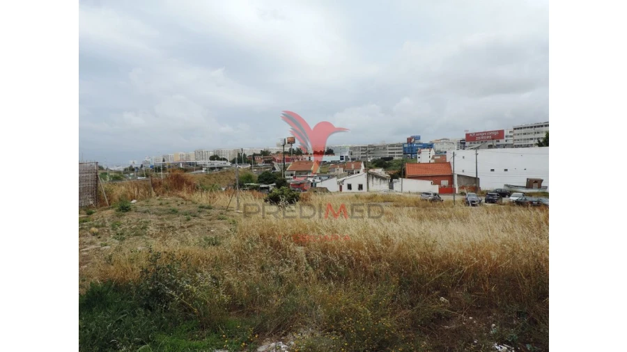 Terreno para Venda em Sacavém e Prior Velho Foto 7