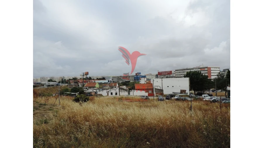 Terreno para Venda em Sacavém e Prior Velho Foto 5