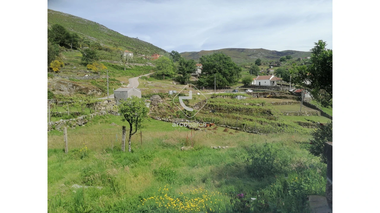 Moradia T2 para Venda em Gondoriz Foto 33