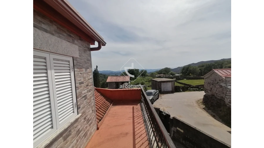 Moradia T2 para Venda em Gondoriz Foto 12