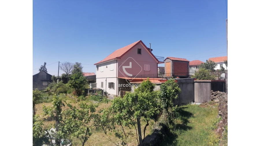 Moradia T2 para Venda em Gondoriz Foto 37