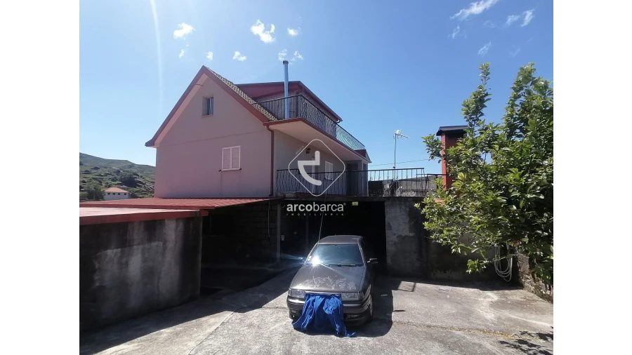 Moradia T2 para Venda em Gondoriz Foto 38