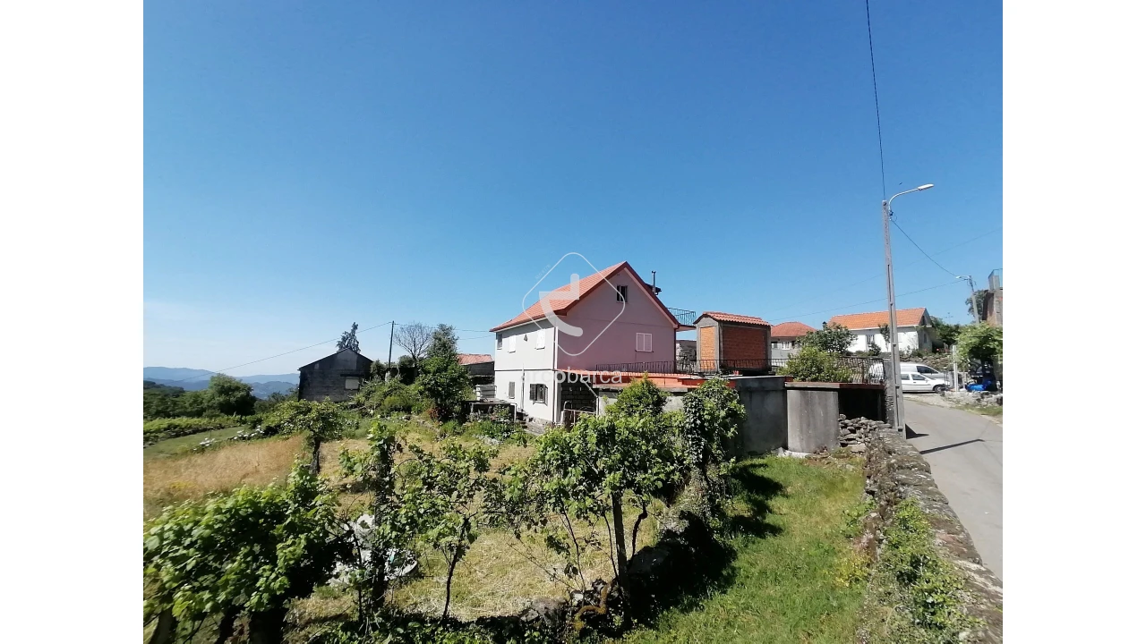 Moradia T2 para Venda em Gondoriz Foto 1