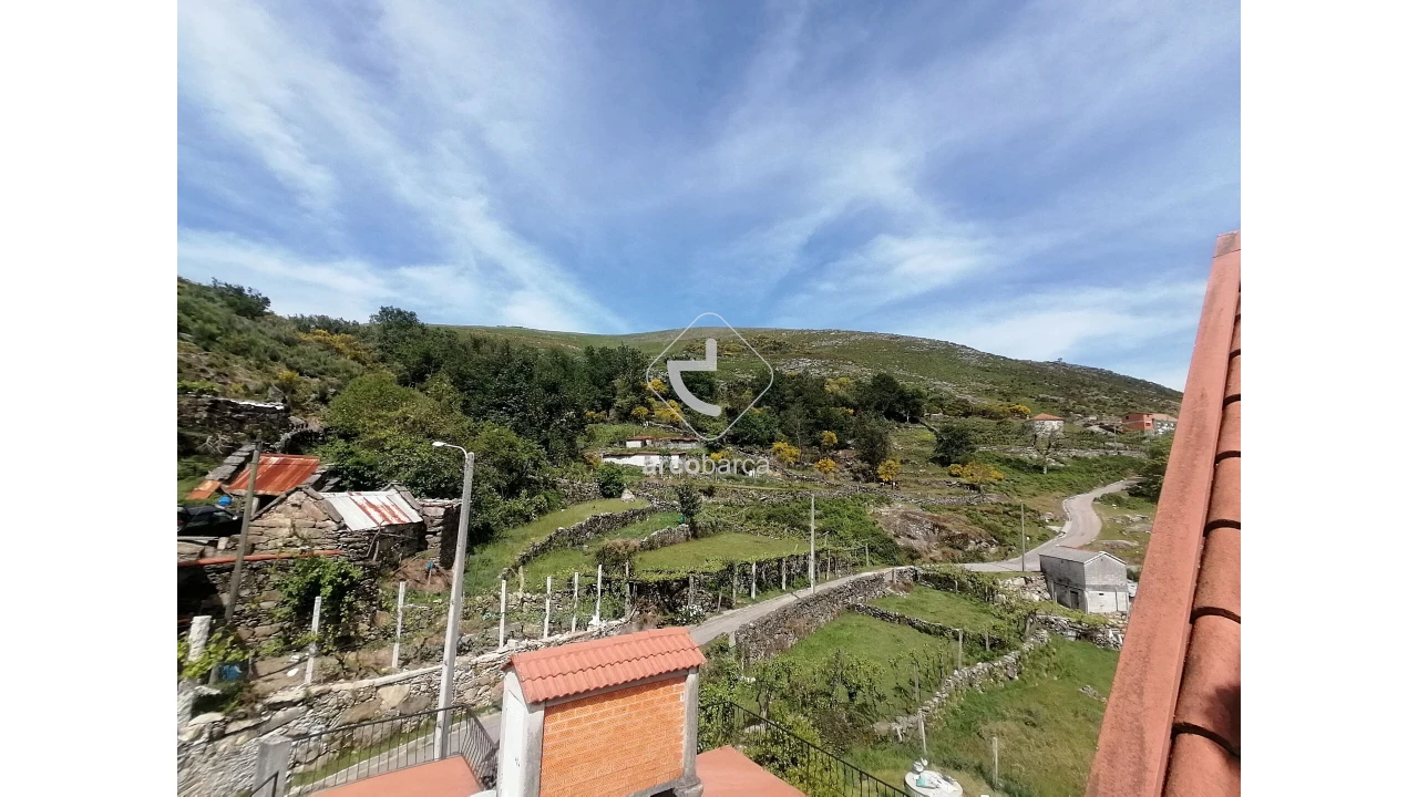 Moradia T2 para Venda em Gondoriz Foto 4