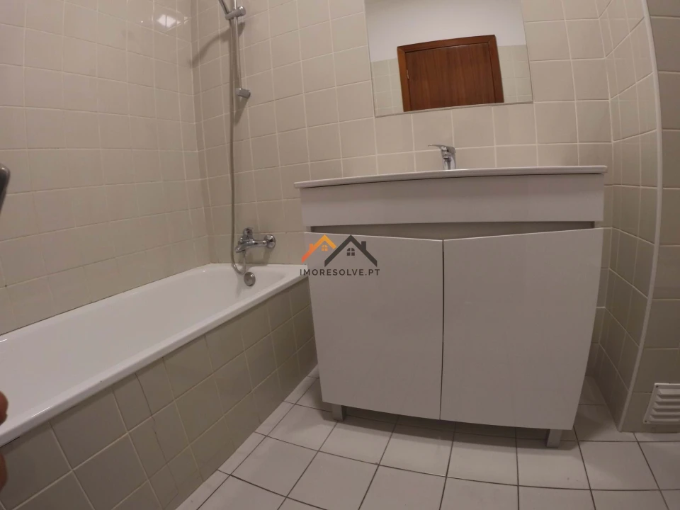Apartamento T2 para Venda em Valongo Foto 25