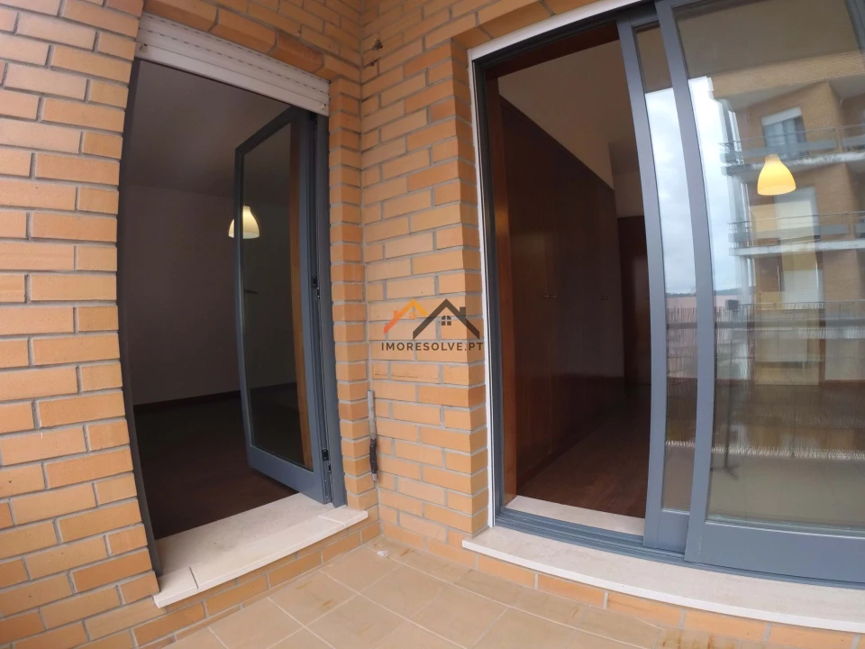 Apartamento T2 para Venda em Valongo Foto 29