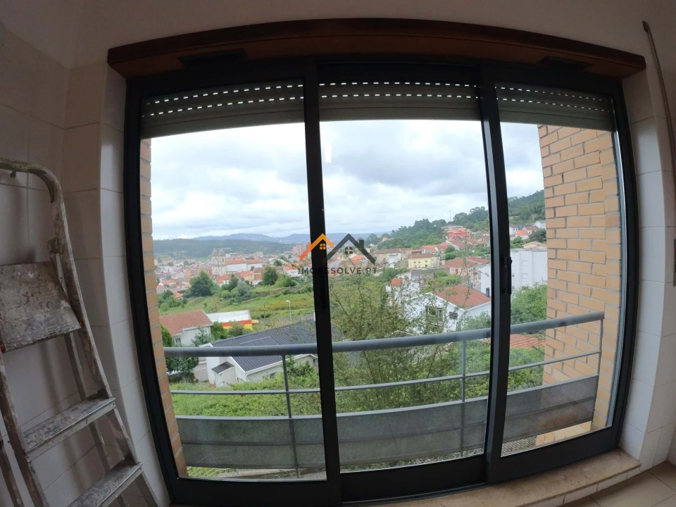 Apartamento T2 para Venda em Valongo Foto 33