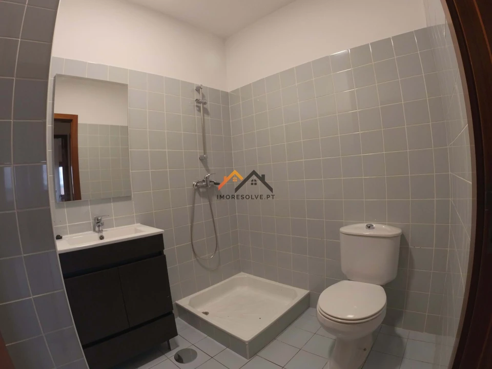 Apartamento T2 para Venda em Valongo Foto 14