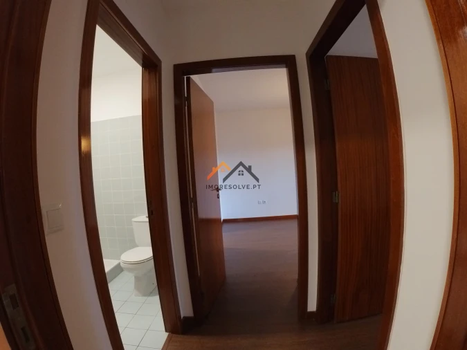 Apartamento T2 para Venda em Valongo Foto 13