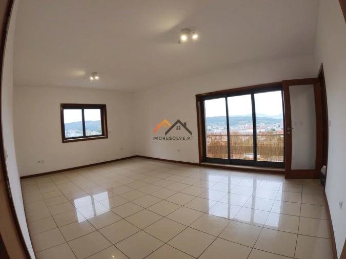 Apartamento T2 para Venda em Valongo Foto 3