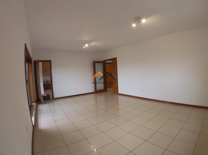 Apartamento T2 para Venda em Valongo Foto 10