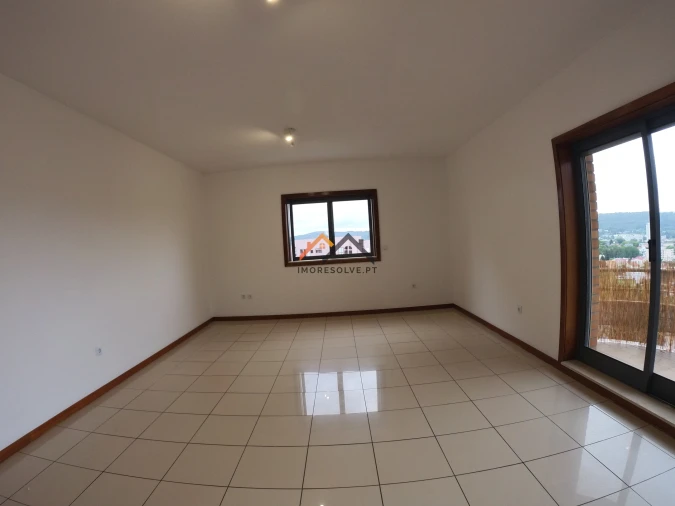 Apartamento T2 para Venda em Valongo Foto 4