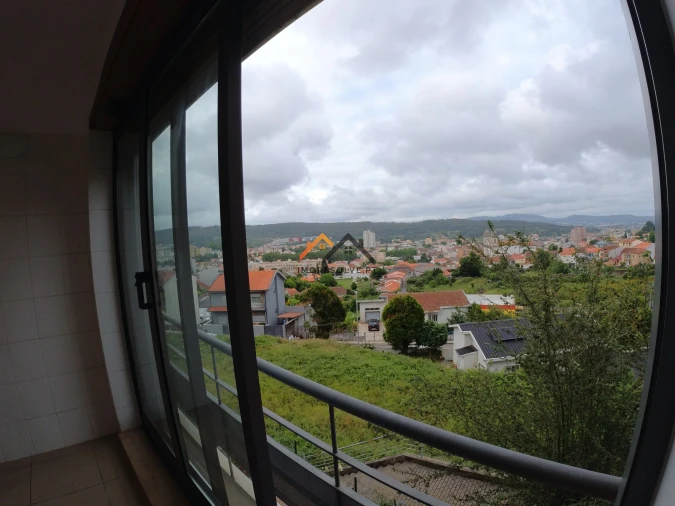 Apartamento T2 para Venda em Valongo Foto 34