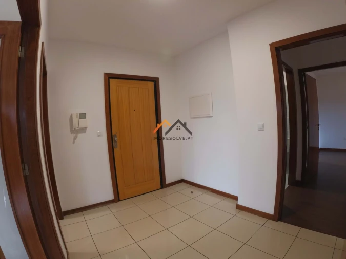 Apartamento T2 para Venda em Valongo Foto 12