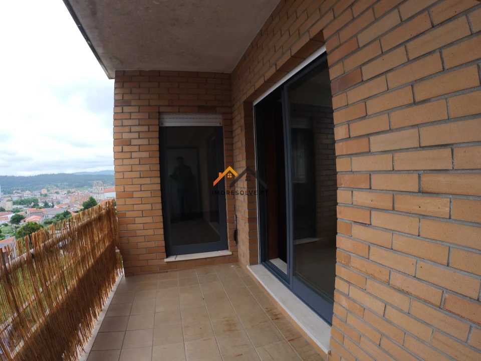 Apartamento T2 para Venda em Valongo Foto 26