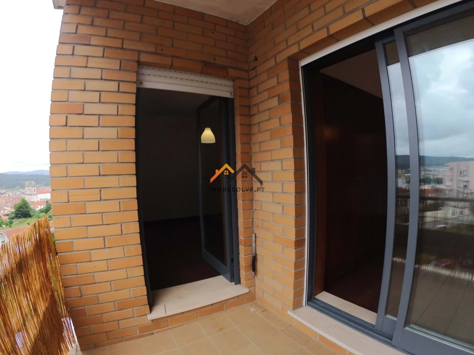 Apartamento T2 para Venda em Valongo Foto 28