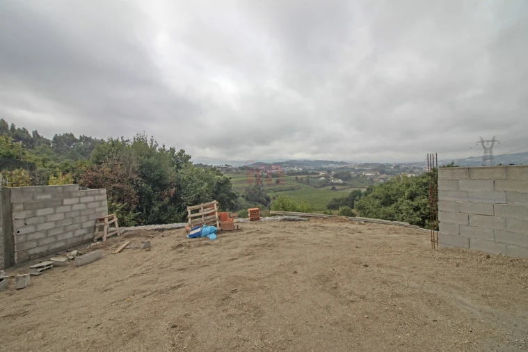 Moradia T3 para Venda em Serzedelo Foto 15