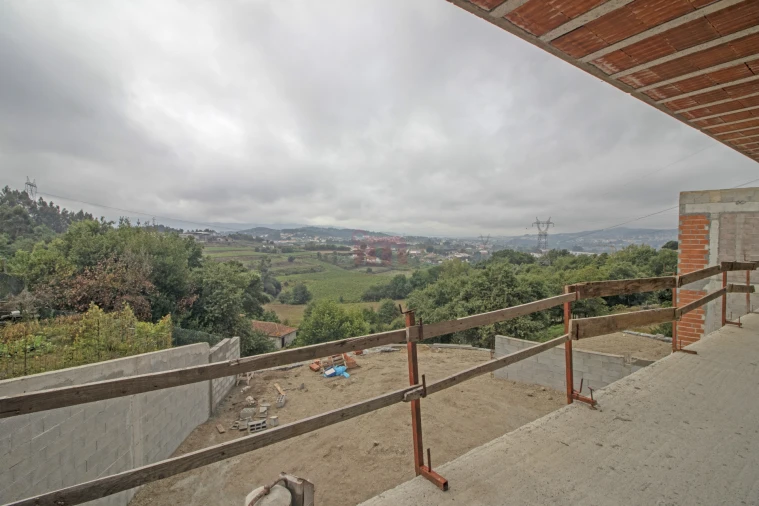 Moradia T3 para Venda em Serzedelo Foto 16