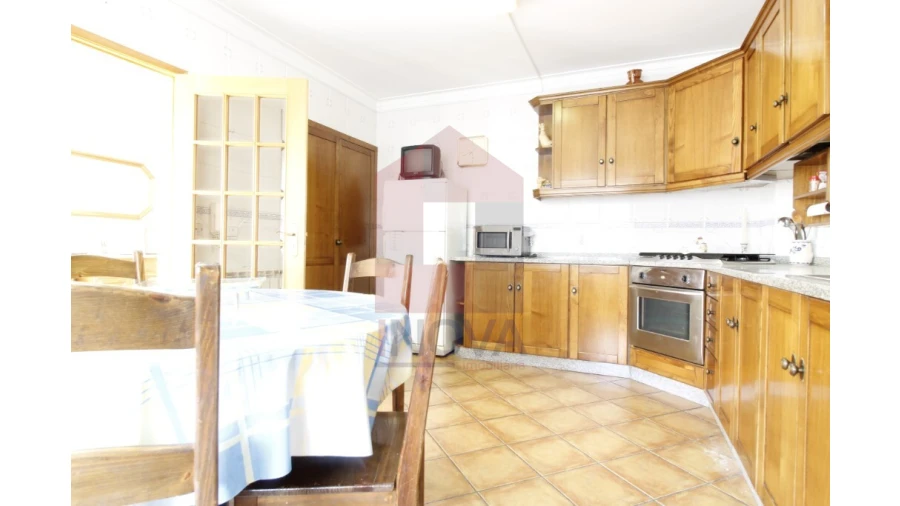 Moradia T3 para Venda em Vila Verde e Barbudo Foto 3