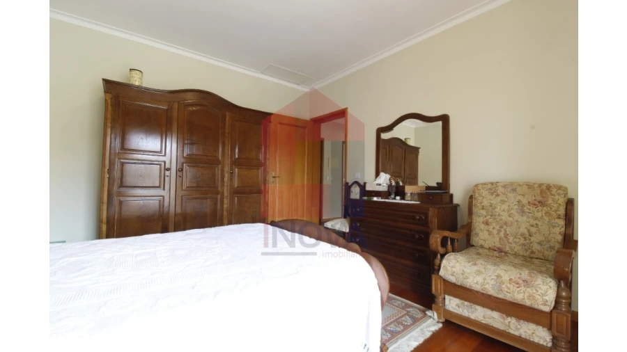 Moradia T3 para Venda em Vila Verde e Barbudo Foto 16