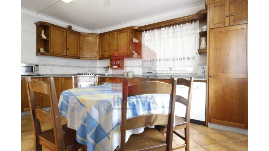 Moradia T3 para Venda em Vila Verde e Barbudo Foto 8