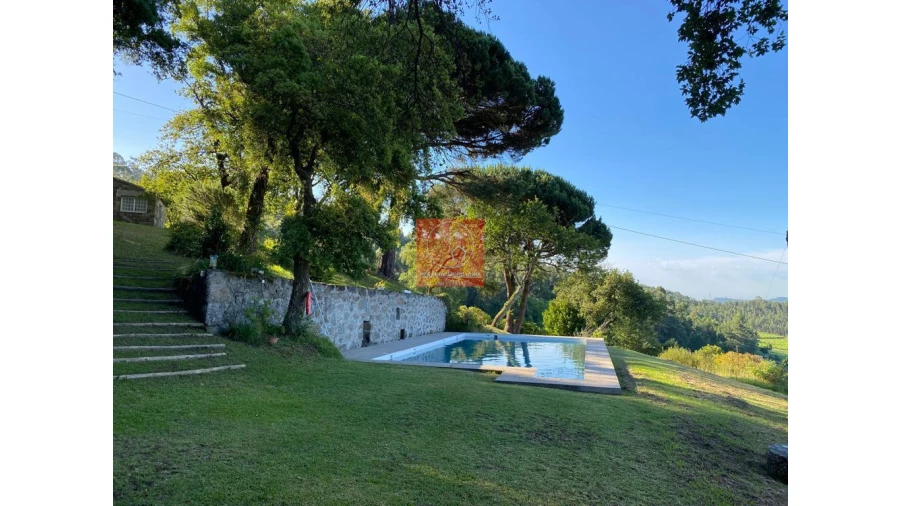 Moradia T6 para Arrendamento férias em Vila Cova e Feitos Foto 5