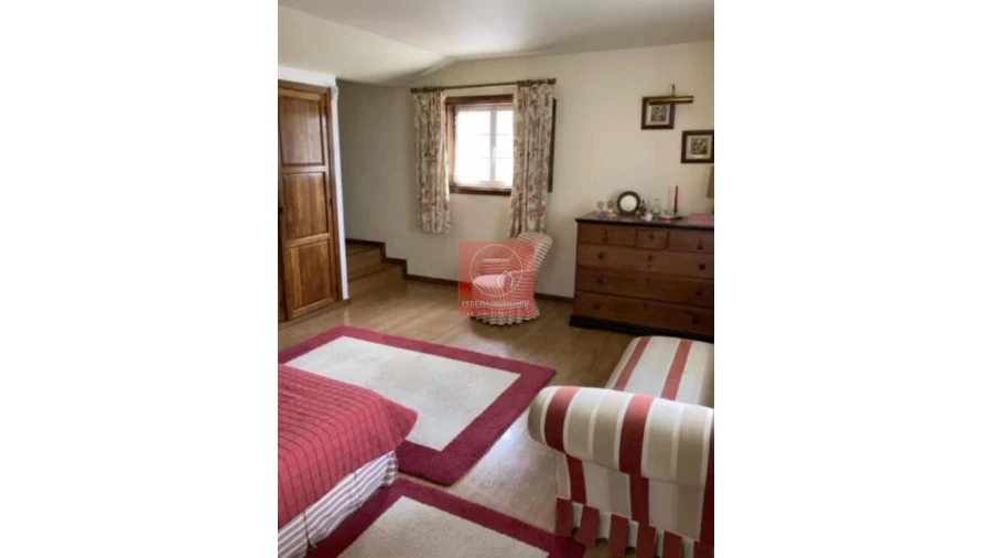 Moradia T6 para Arrendamento férias em Vila Cova e Feitos Foto 16